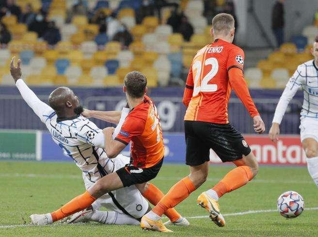 Ascolti tv, su Sky quasi un milione di telespettatori per Shakhtar Donetsk-Inter