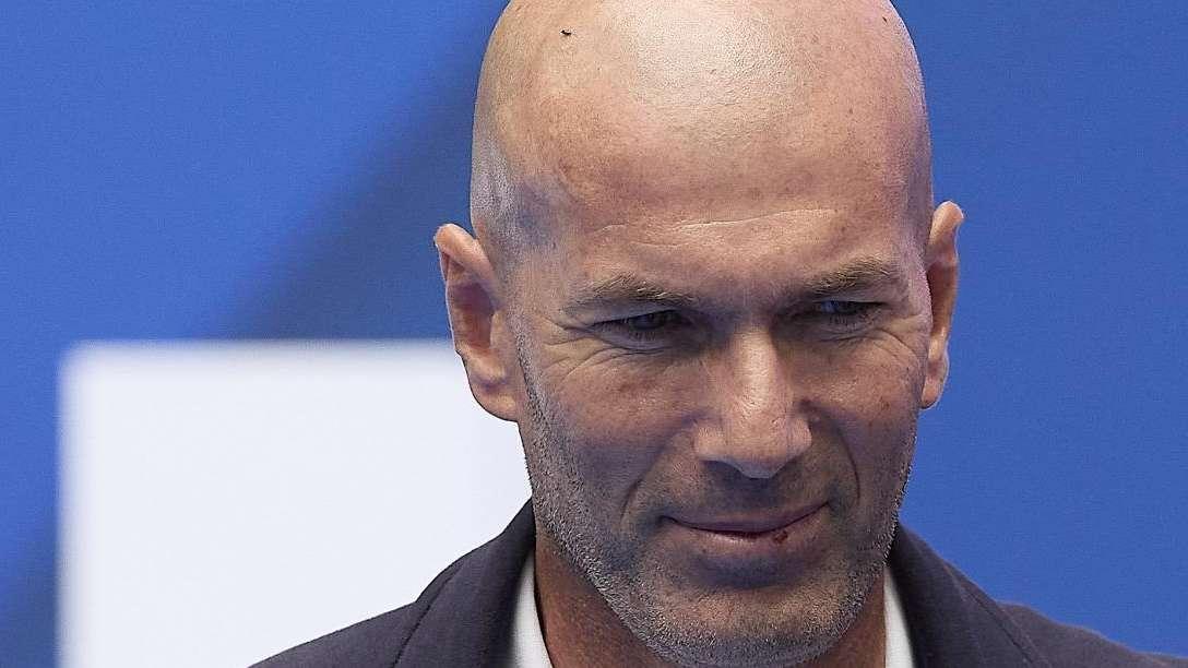 Francia, parte il 'toto-erede' di Deschamps: Zidane in pole per diventare il nuovo ct di Thuram e Pavard