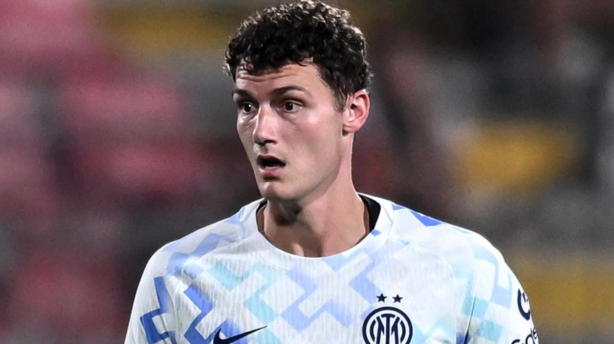 TS - Ritiro Inter: Pavard per convincere Chivu, scelto il partner di Esposito nei test?