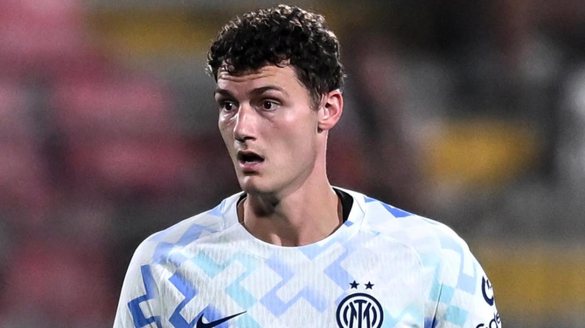 FcIN - Pavard brucia le tappe: già in gruppo la prossima settimana. Rientra anche Jones