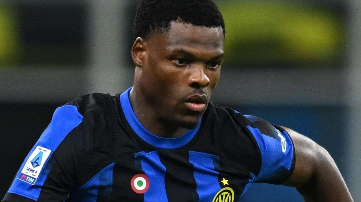 FcIN - Dumfries, rinnovo in standby: permane la distanza tra le parti. Agenti attesi in Italia nei prossimi giorni