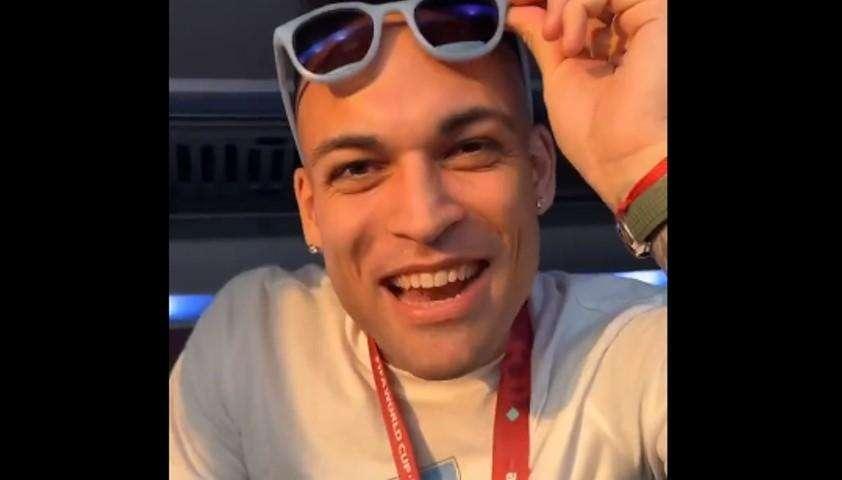 VIDEO - Lautaro, è ancora festa alle sette di mattina: "Bellissima giornata, vero?"