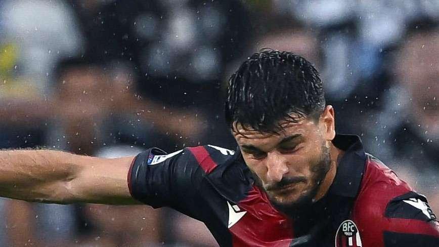 Bologna, Orsolini: "Thiago Motta buonissimo allenatore, ha idee. Poi mi dà baci d'affetto"
