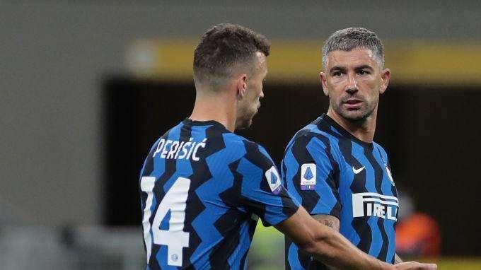 Verso Inter-Cagliari, ancora lavoro a parte per Perisic e Kolarov: convocazione difficile