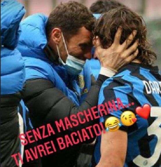Padelli "omaggia" Darmian: "Senza mascherina t'avrei baciato"