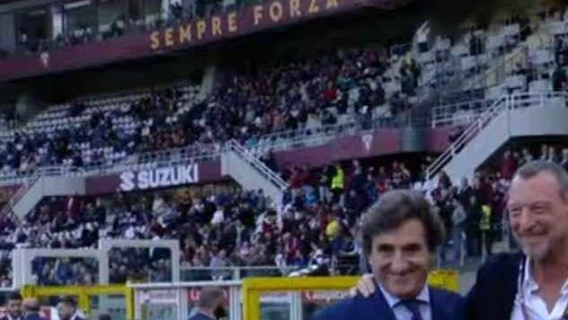 Cairo-Marotta, colloquio a bordocampo prima di Torino-Inter. Poi foto a tre con Amadeus
