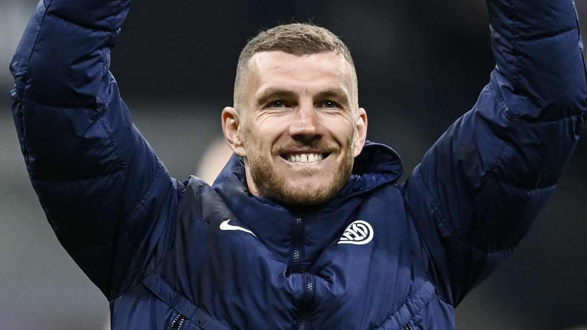 Il Fenerbahçe annuncia: "Dzeko arriverà a Istanbul per effettuare le visite mediche"