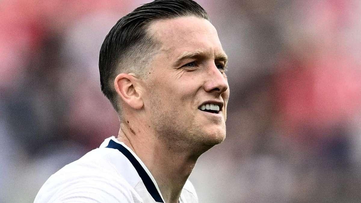Aston Villa, Cash sicuro: "Zielinski incredibile, è il migliore calciatore con il quale abbia mai giocato"