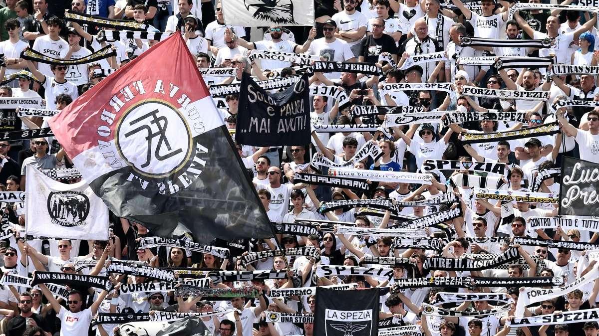Scontri in Spezia-Napoli, il Giudice Sportivo chiude per un turno la 'Curva A' e il settore 'Piscina'