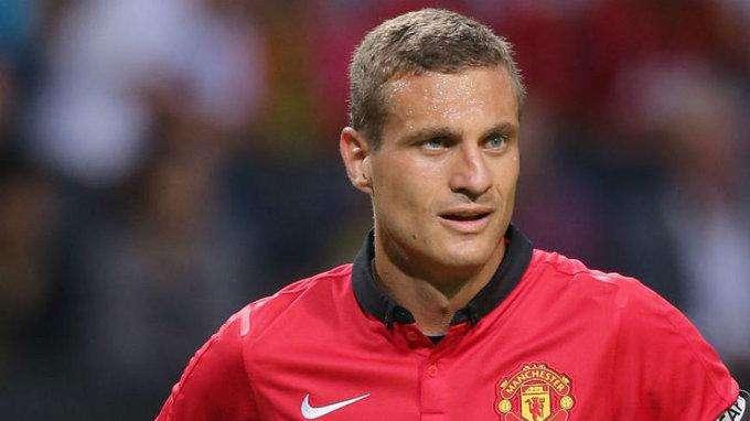 Zazza: "Vidic ha comunicato al ManUtd che va all'Inter. Ingaggio da 3 mln, diritti d'immagine lasciati al club"