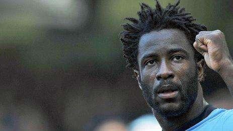 Bony: "Touré deve rimanere al City. Tutti noi speriamo che non parta. È un grande giocatore, una leggenda"