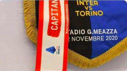 Inter contro la violenza sulle donne, fascia speciale per Handa: "Diamo un segno chiaro"