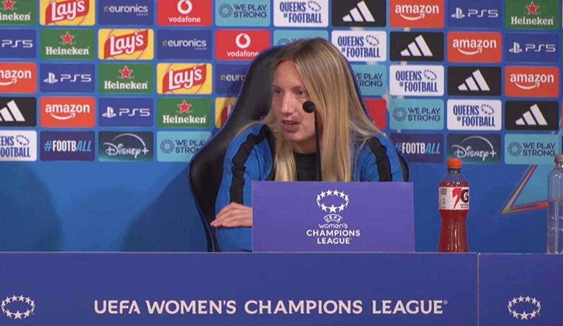 Santi: "Io capitana nella prima vittoria in UWCL, sono orgogliosa"