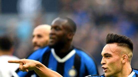 Stoichkov, consiglio a Lautaro: "Non deve aver paura di andare a Barcellona"