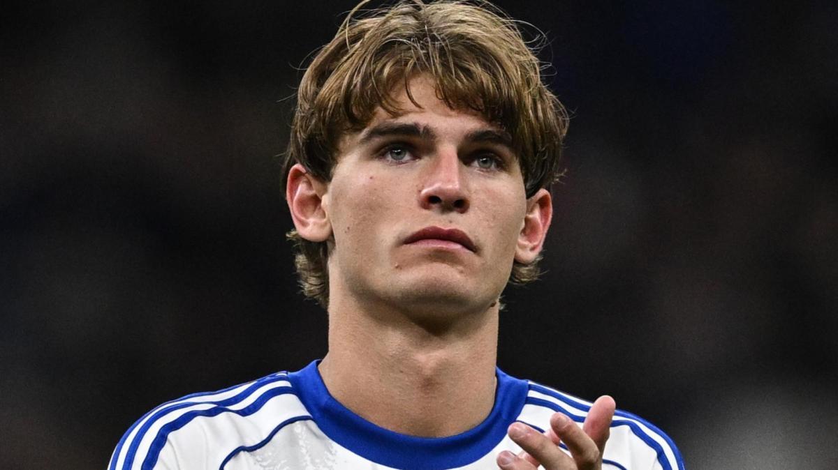 Nico Paz, pressing a distanza su Suwarso e Fabregas per restare al Como