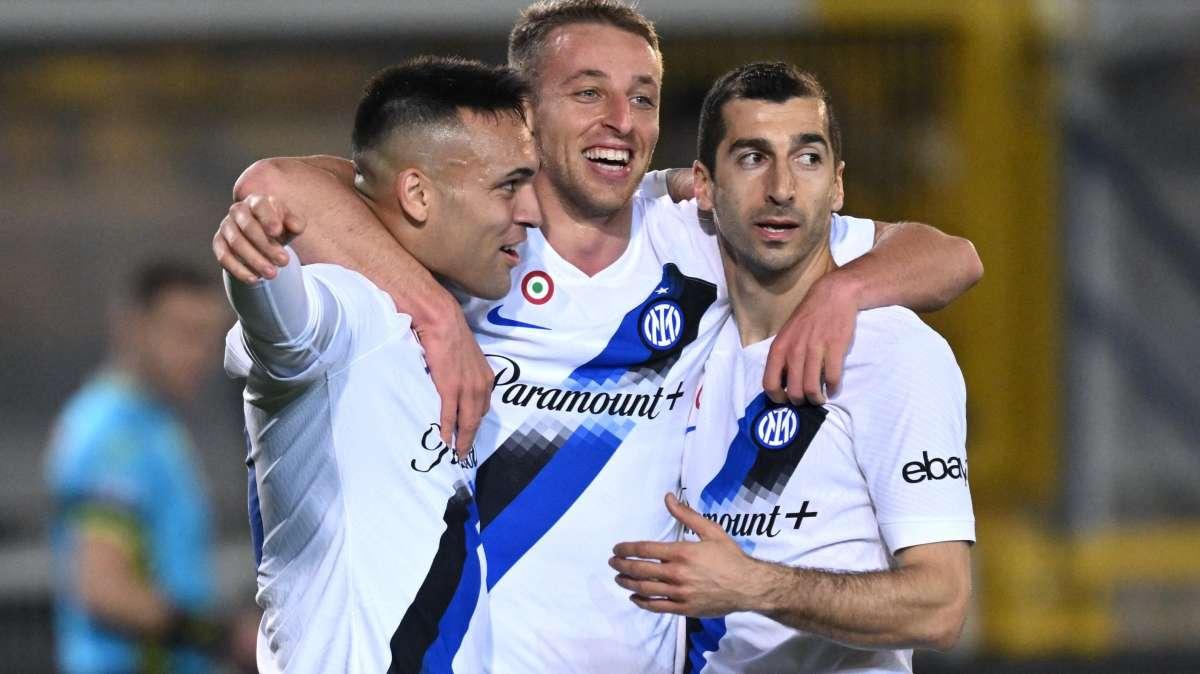 Mkhitaryan compatta l'Inter verso il possibile derby-scudetto: "Football Family time"