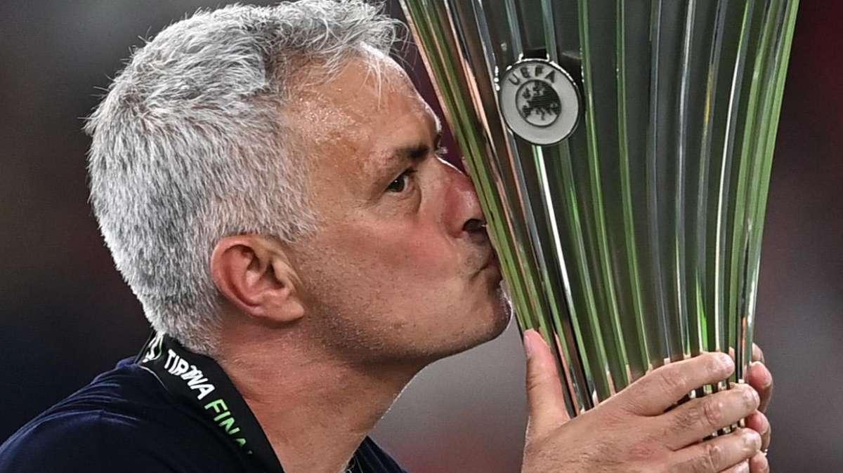Julio Cesar: "Mourinho nel cuore degli interisti. Con la Conference è sempre più Special One"
