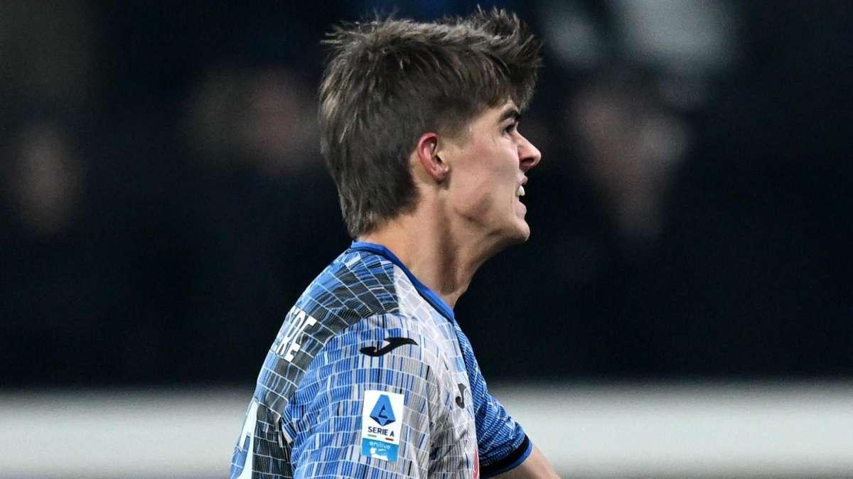 L'Atalanta torna in vetta con l'11esima vittoria di fila in campionato: De Ketelaere stende l'Empoli, finisce 3-2