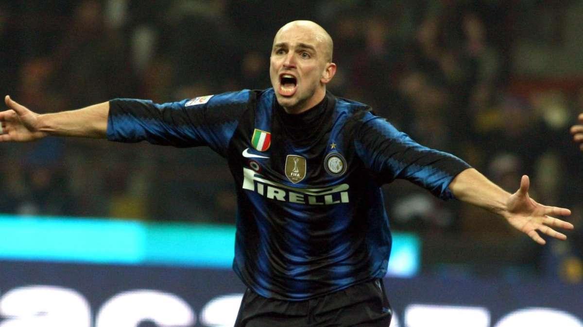 Focus centrocampo: dietro Motta, Cambiasso e Stankovic c'è il vuoto