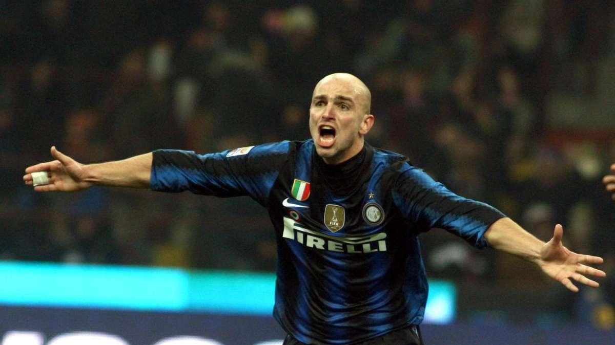 Cambiasso: "Mai stanchi di vincere. Felice all'Inter, siamo nella storia"
