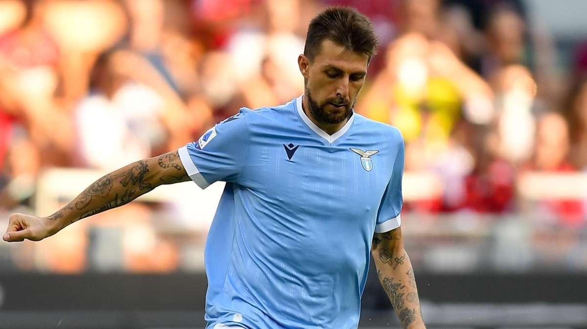 CdS - Acerbi verso l'addio alla Lazio: ora l'Inter sembra essersi sfilata