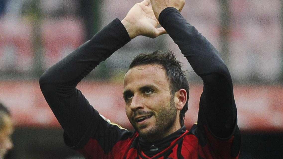 Pazzini corre verso il derby: "Da ex voglio fare bene" 