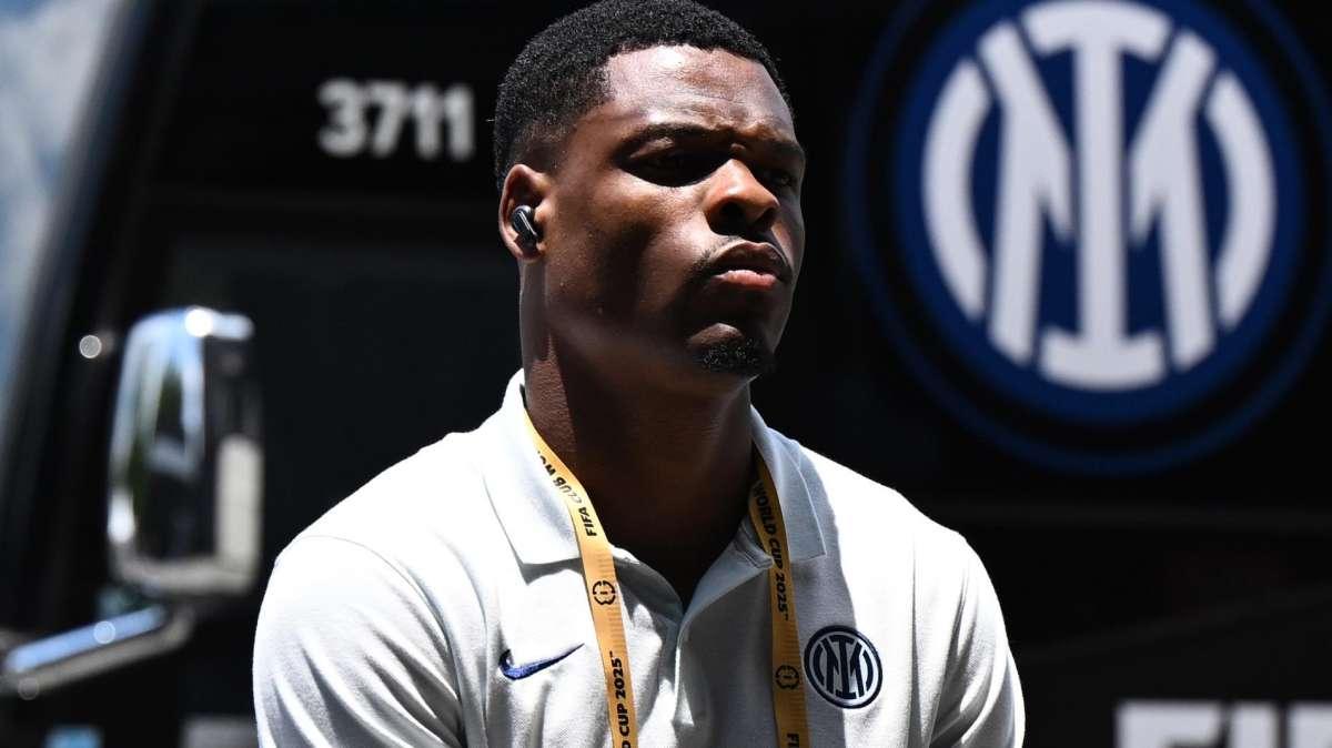 GdS - 'Pericolo' Inter: c'è chi sussurra che il City stia ragionando sulla clausola di Dumfries