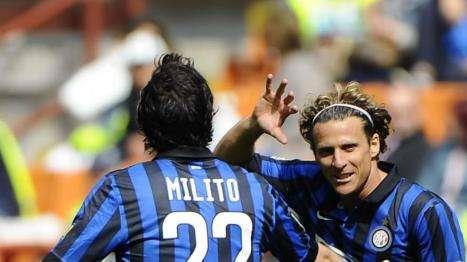 Dal Timao negano: "Non cerchiamo Forlan e Milito"