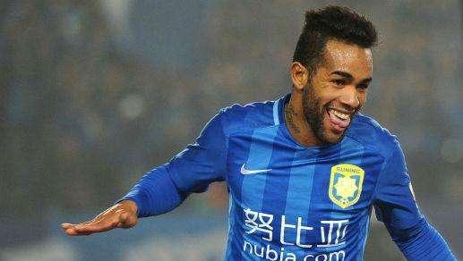 GdS - Inter, retroscena di mercato: Sabatini avrebbe chiesto Alex Teixeira