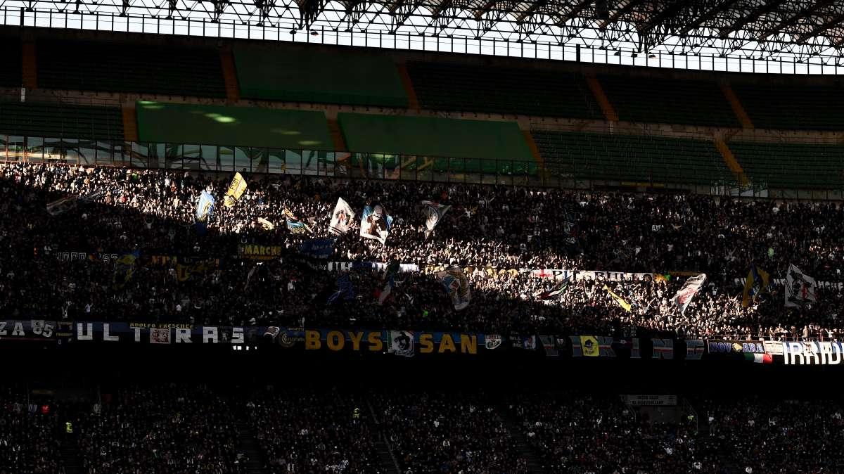 Interisti e milanisti insieme per fare festa: accade in provincia di Lecco