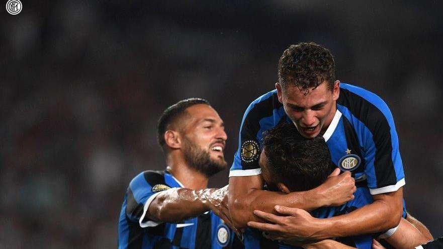 De Ligt fa autorete, CR7 rimedia poi i rigori premiano la Juve. Ma l'Inter di Conte lascia Nanchino con il sorriso
