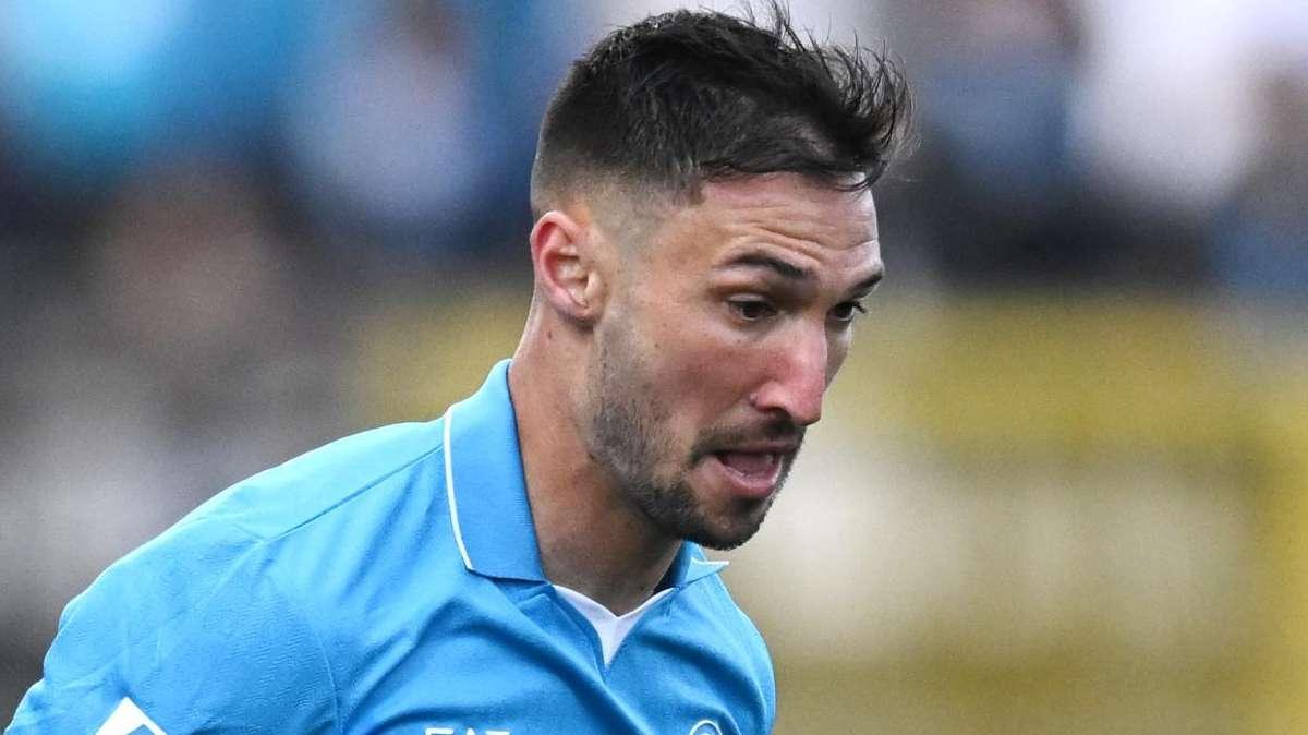 Politano: "Vogliamo mettere ulteriore pressione all'Inter. Tre punti di vantaggio non sono tanti, ma neanche pochi"