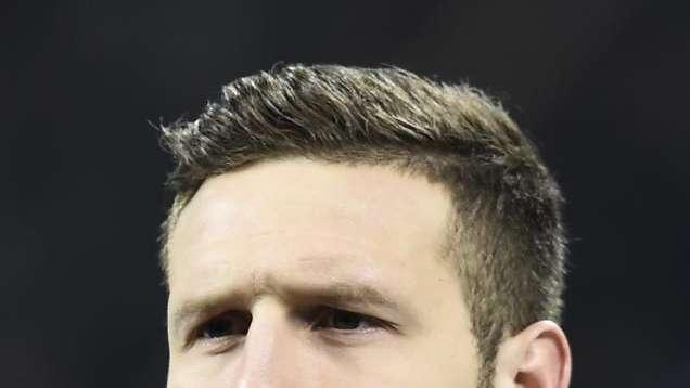 Mustafi respinge con forza i vecchi rumors sull'Inter: "Vi piace dire c....e, come vedete sono all'Arsenal"