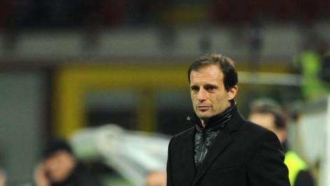 Allegri nega tutto: "Inter? No, mai sentito Moratti"