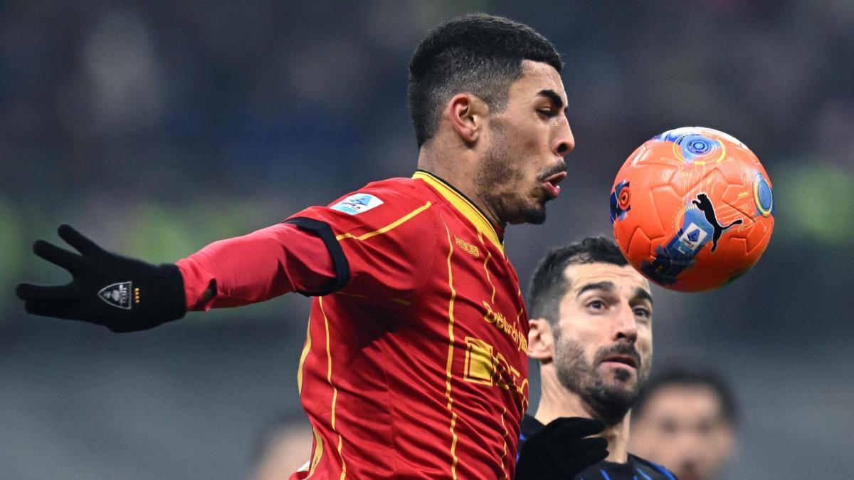 Danilo Veiga dal ritiro del Lecce: "Nuno Mendes il migliore, Dumfries top"