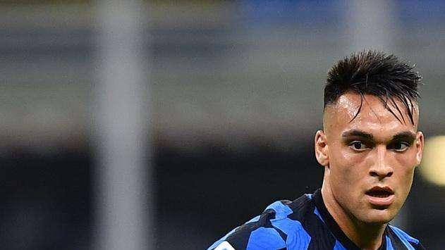 Lautaro, senza l'addio sarà rinnovo automatico: l'Inter prepara per lui un contratto da top player