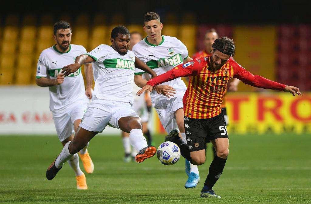 Serie A, al Sassuolo basta un autogol: battuto di misura il Benevento
