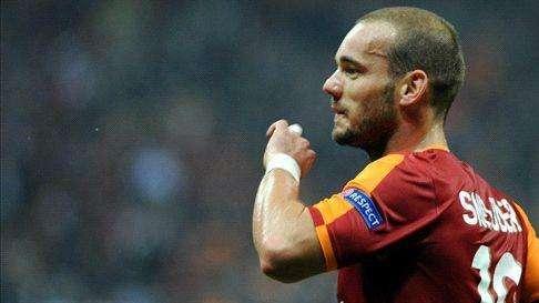 VIDEO - Sneijder, due eurogol e derby al Galatasaray