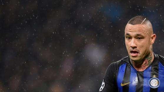 Icardi, Nainggolan e Lautaro si danno carica sul pullman prima del match