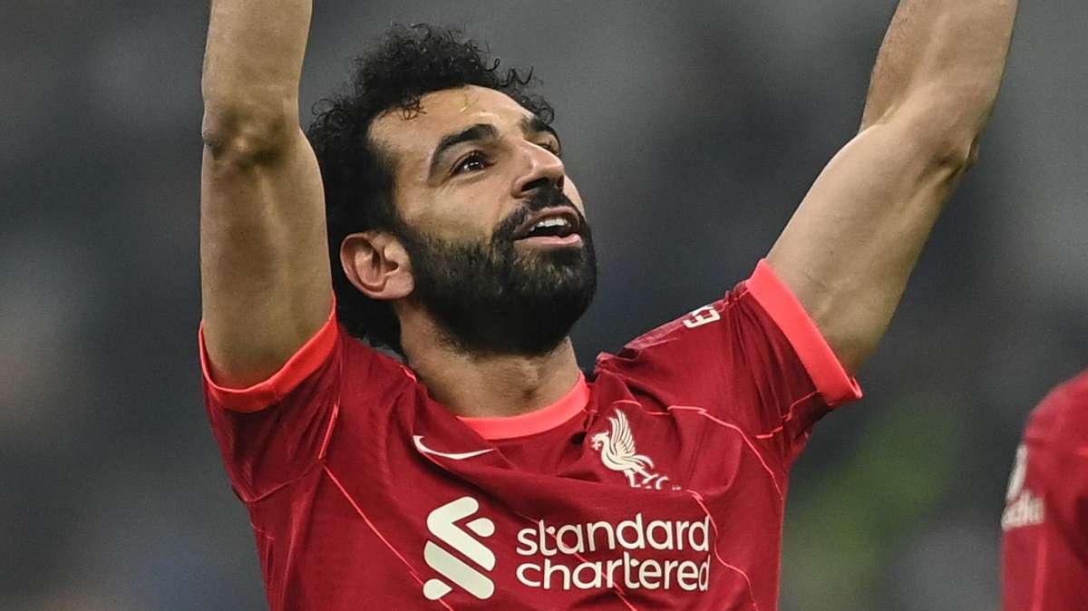 Il Liverpool prosegue la rincorsa al City capolista: rimontato 3-1 il Norwich ad Anfield, in gol Mané, Salah e Diaz