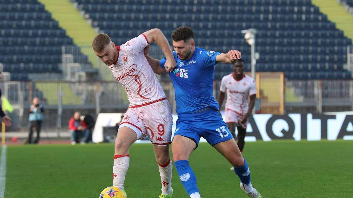 Fiorentina, occasione sprecata: Niang ribatte a Beltran. Parità anche tra Udinese e Cagliari