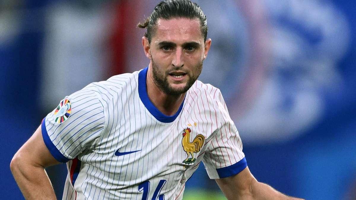 Rabiot dribbla la Juventus: "Non so cosa succederà, il mio focus è al 100% l'Europeo. Vedremo dopo"