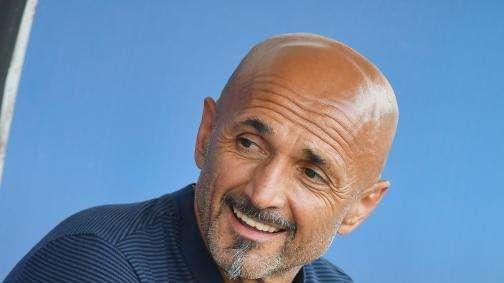 Sky - Luciano Spalletti si è soffermato ad Appiano: giro in bicicletta e sorrisi dopo la vittoria sulla Spal
