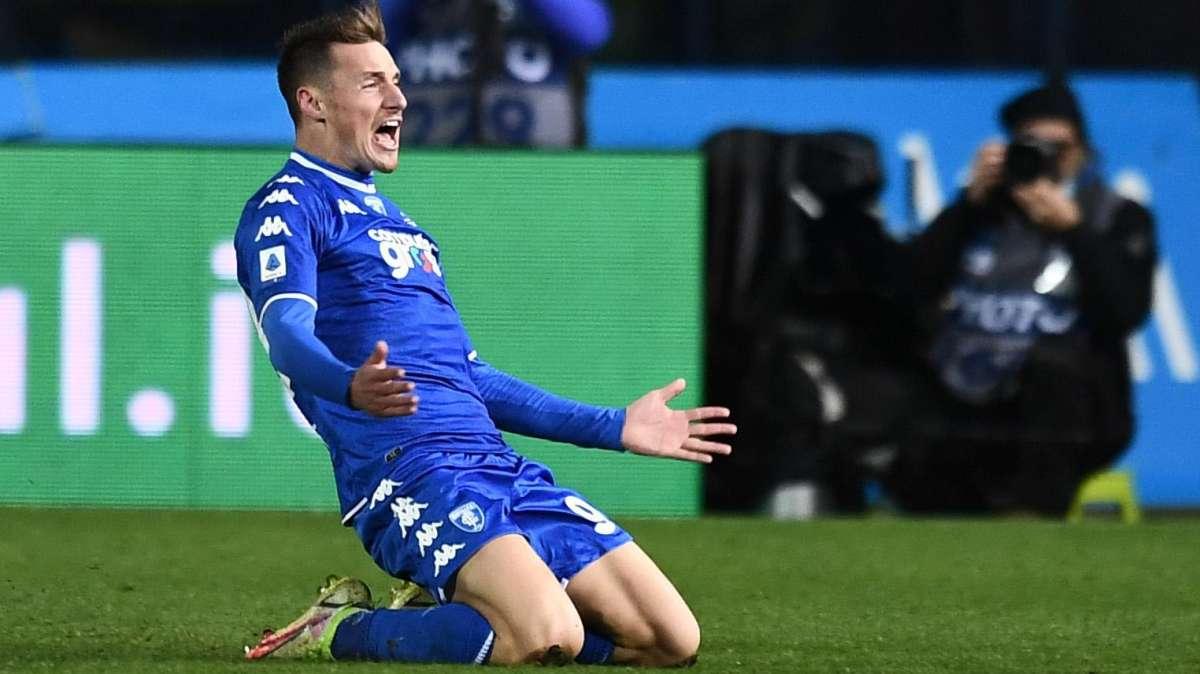 Serie A - Poker Verona all'Udinese. Stesso film in Empoli-Cagliari e Genoa-Salernitana: 1-1, Pinamonti in gol