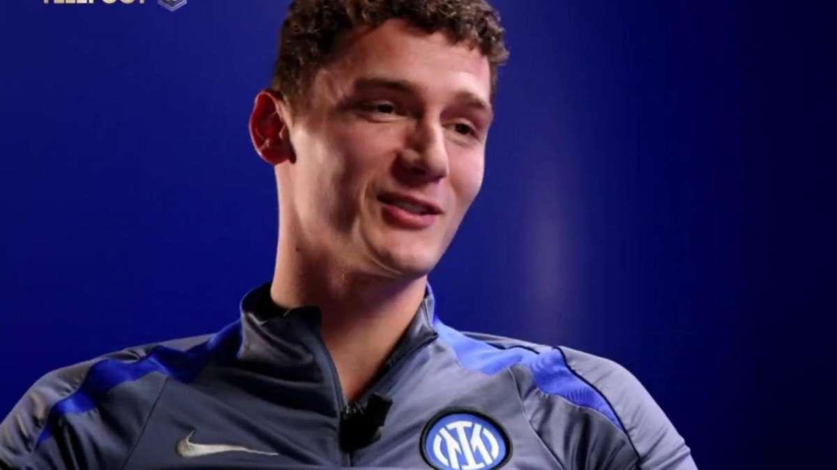 GdS - Pavard e il padel: lo scatto non è piaciuto al club. Oggi chiamata al francese per chiarire tutto