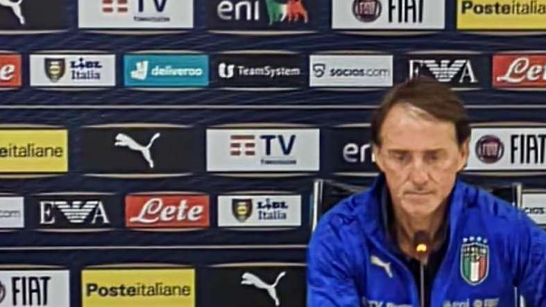 Mancini: "L'Italia col 3-5-2? Non lo scarto a priori, ma la priorità deve essere giocare bene"