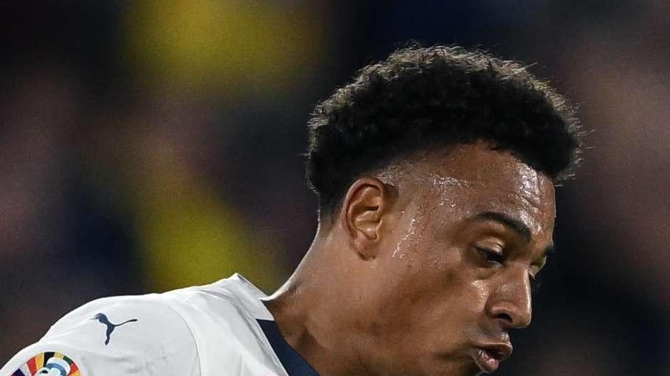 Sforza consiglia Dan Ndoye: "L'Inter può arrivare solo una volta. Se al tavolo ci sono i nerazzurri..."