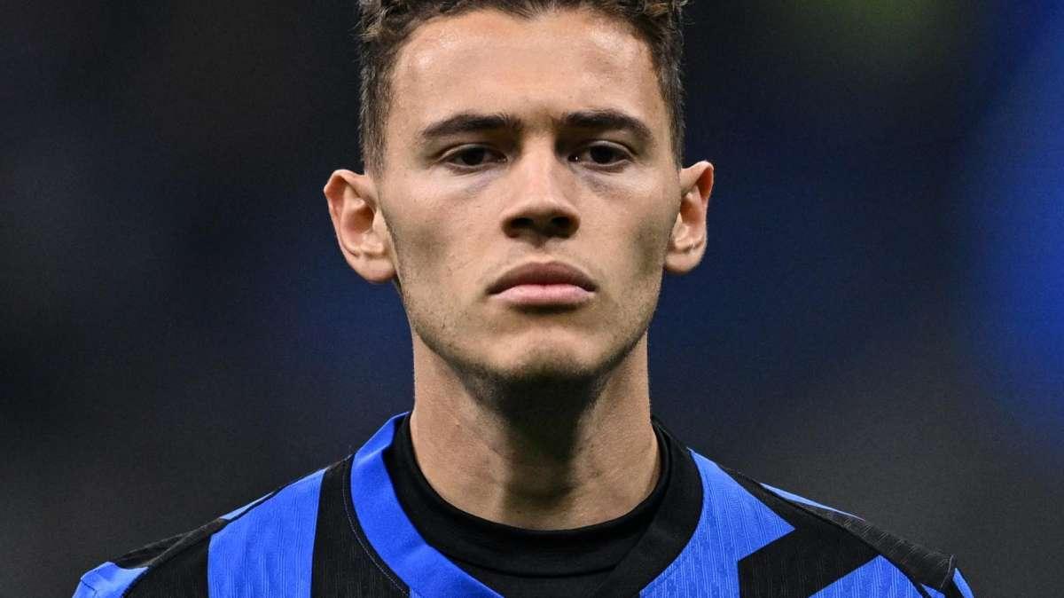 Kumbulla: "Mai visto un calciatore come Asllani. Deve avere costanza, poi è ovvio che all'Inter..."