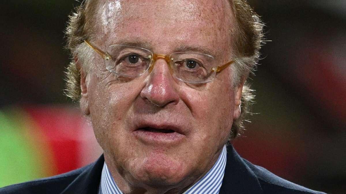 Milan, Scaroni a sorpresa su Leao: "Se ci danno 150 mln lo impacchetto". Poi la smentita