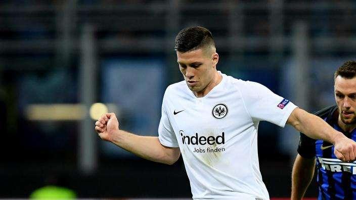 Barcellona, squadra mercato a San Siro per Inter-Eintracht: occhi su Jovic. Nessun contatto per Rakitic